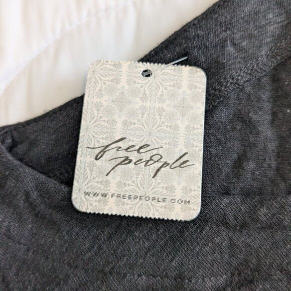 Free People Cropped Halter Tank Top XL Black Knit Linen-blend Long Weekend NWT - Picture 10 of 16